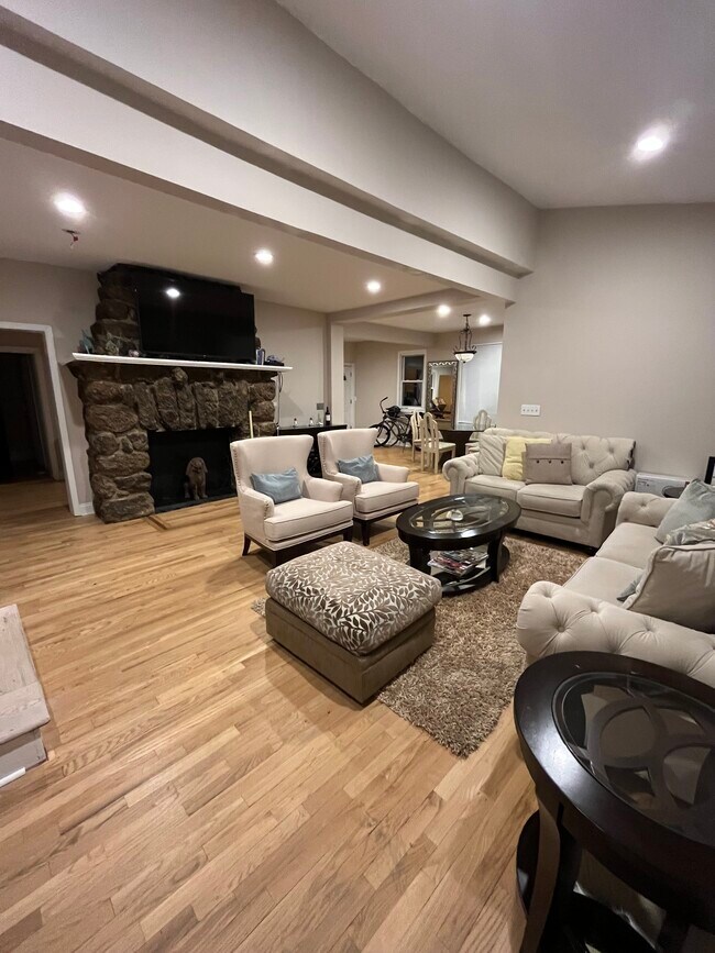 Photo - 71 Comanche Dr House