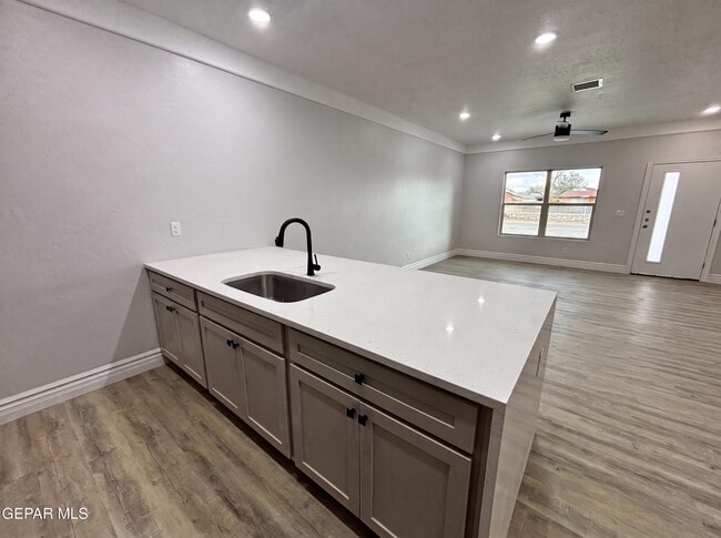 10371 Manzana Rd