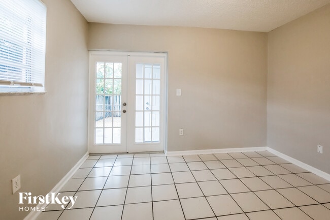 9233 SW 204th Terrace