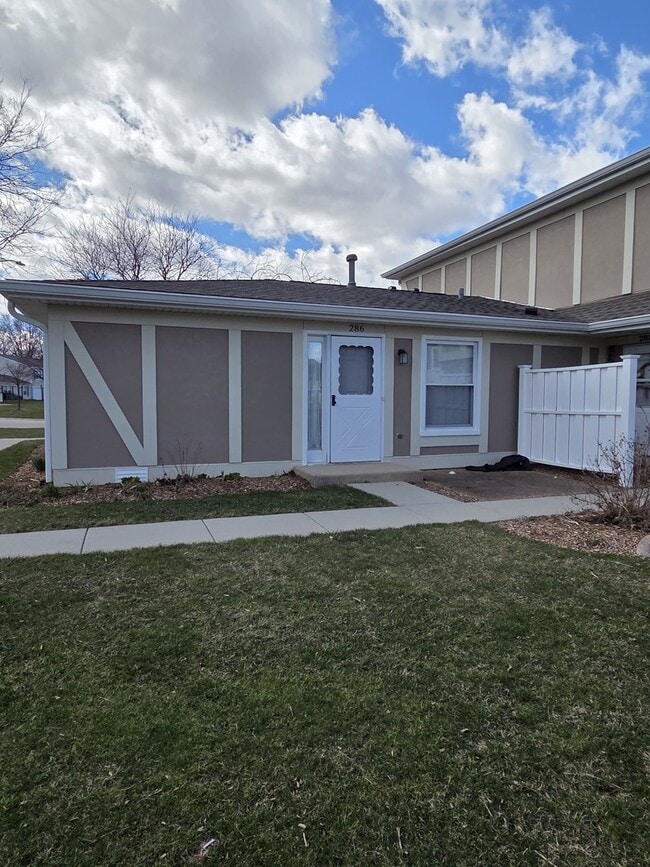 Photo - 286 Nantucket Harbor