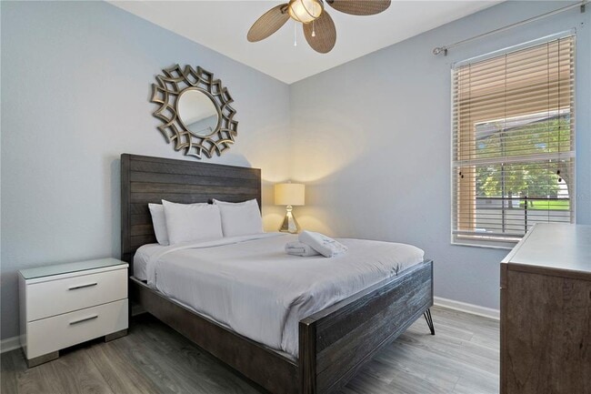Photo - 2600 Daulby St