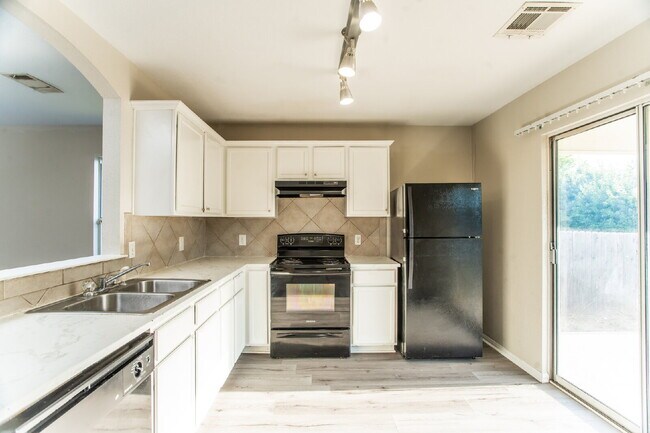 Photo - 3003 John Porter Dr