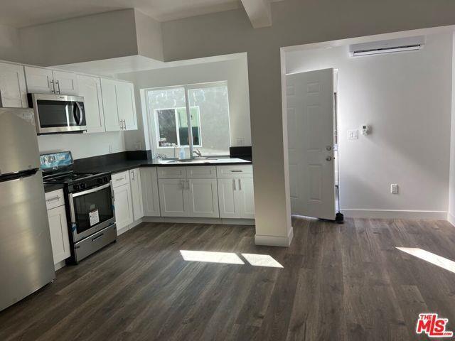 Photo - 18321 Malden St Unit 18321