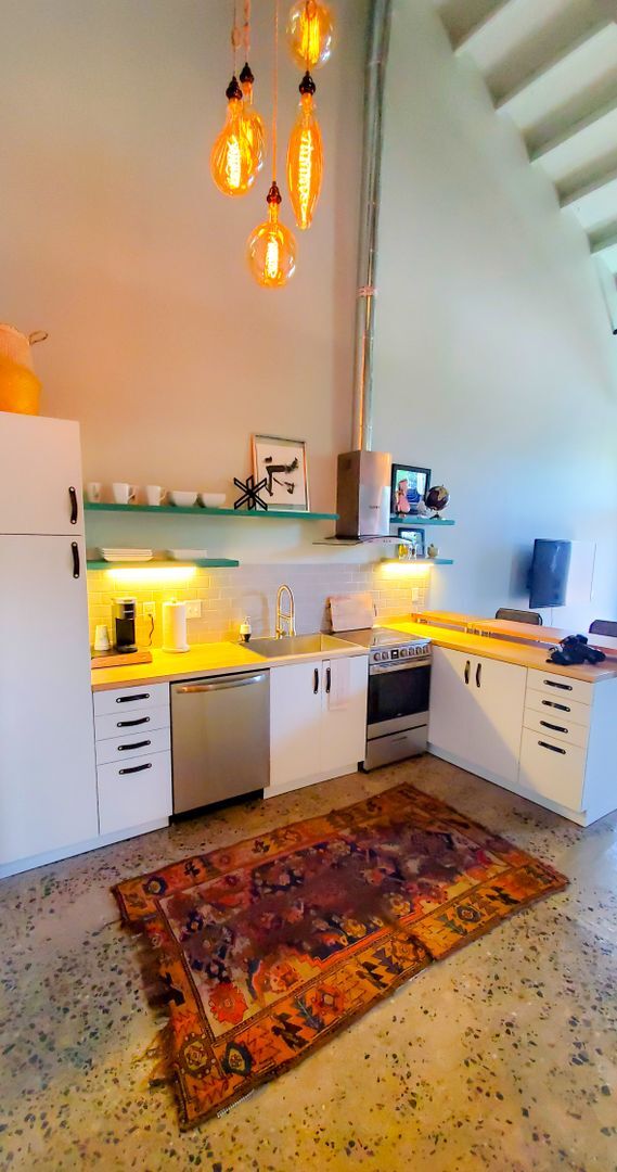 Photo - 1020 E 6th St Unit 2