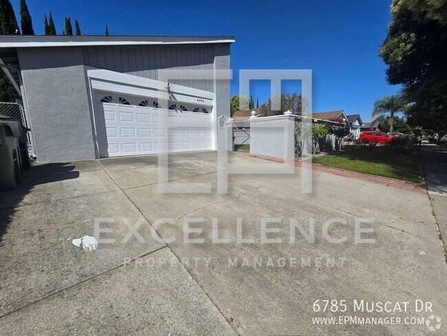 Building Photo - 6785 Muscat Dr Rental