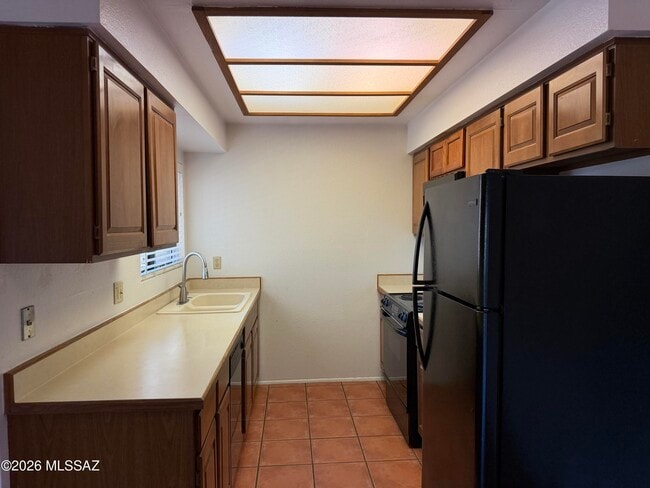 5750 N Camino Esplendora Unit 204