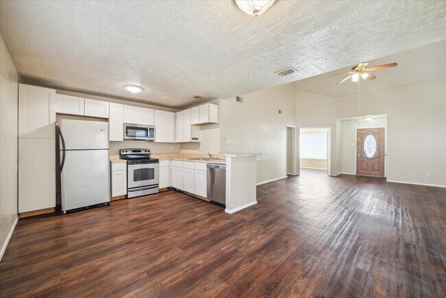 Photo - 23902 Silversmith Ln