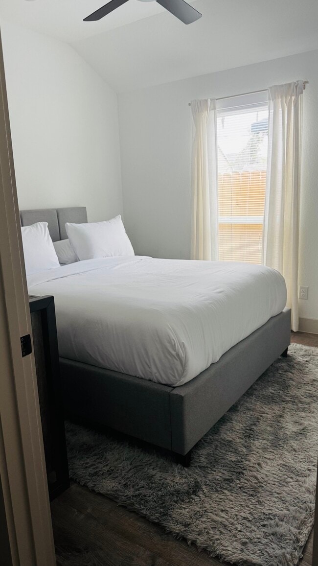 Photo - 9001 Nyssa St