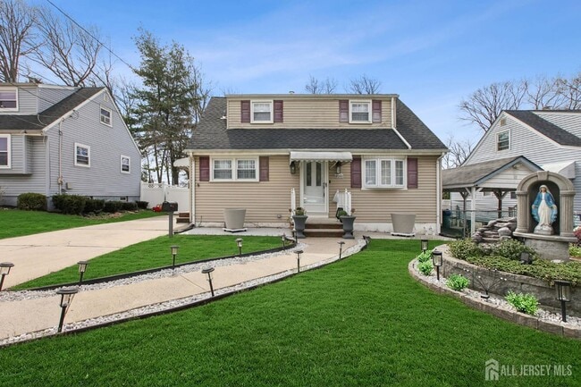 Building Photo - 20 Stephen St