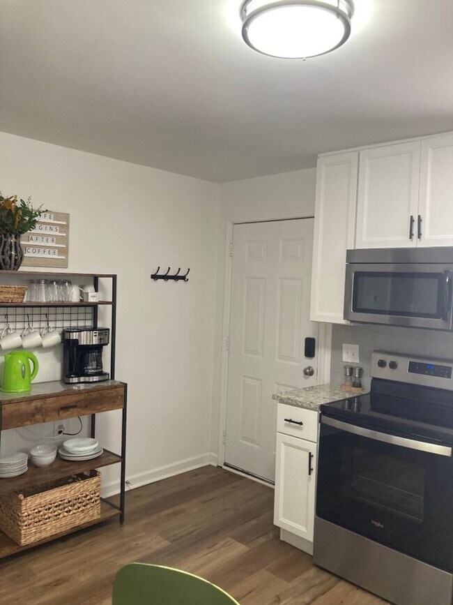 Photo - Ideal Midtown Location- Section 8 Eligible