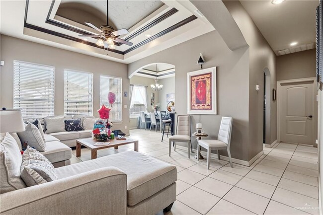 Photo - 19 Canela Ave