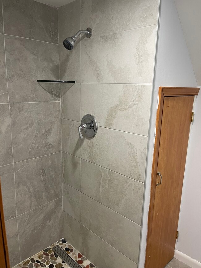 Photo - 5016 Reno St