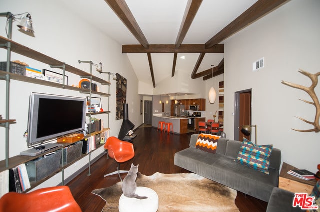 Building Photo - 2700 Cahuenga Blvd E Rental