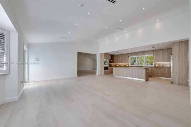 Photo - 7675 SW 132nd St