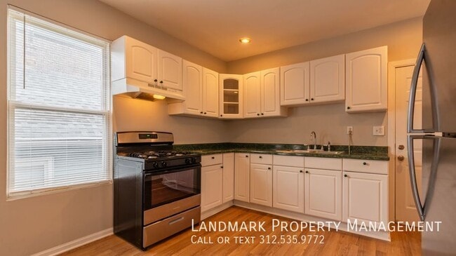 Photo - 1529 W Cortez St Unit 2F