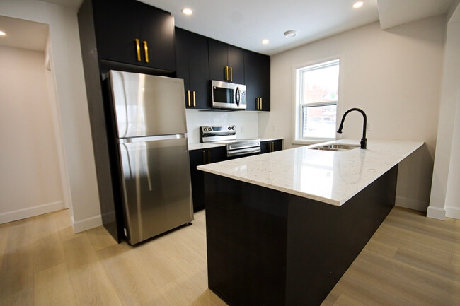 Photo - Gorgeous Two-Bedroom Unit In Family Neighborhood Unit 7