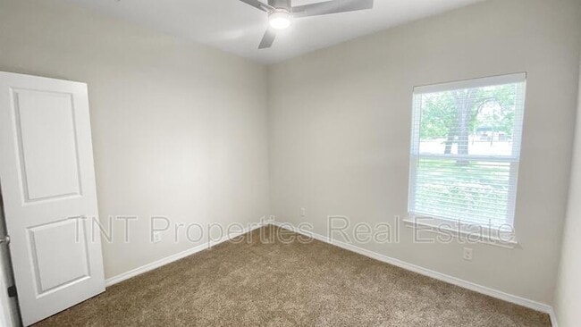 Photo - 503 N Logan Ave