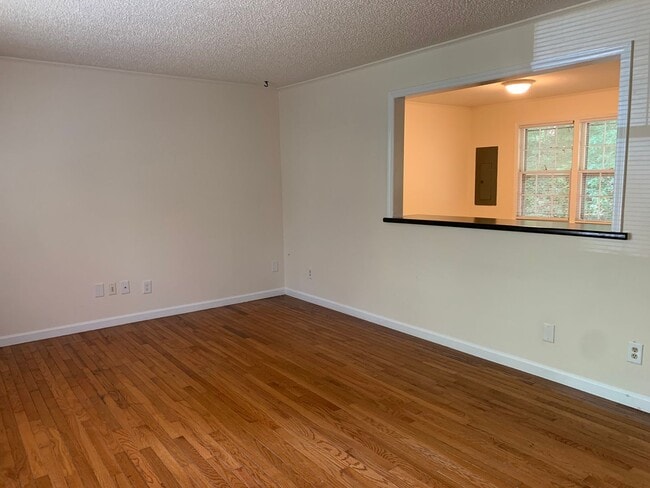 Photo - Cozy Three Bedroom in Harbor House Area!