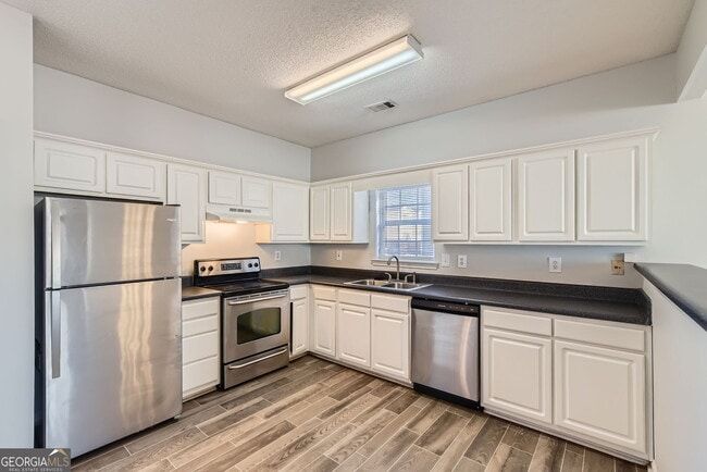 Photo - 11381 Michelle Way