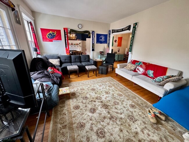 Photo - 104 Strathmore Rd Unit 3