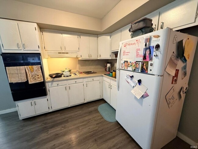 Photo - 640 S Curry Pike