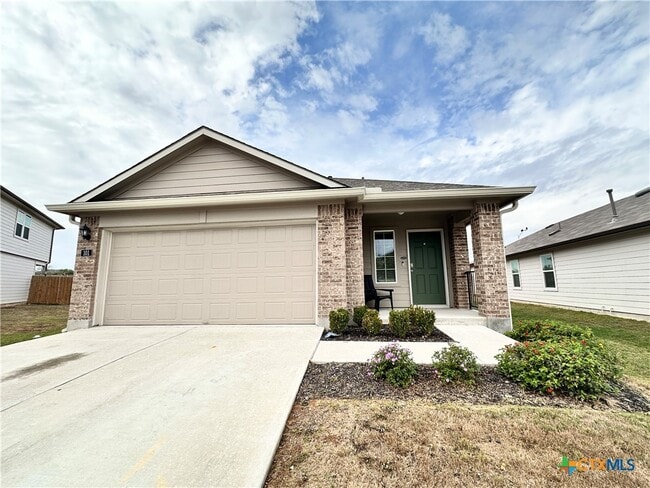 Photo - 101 Calgary Ln