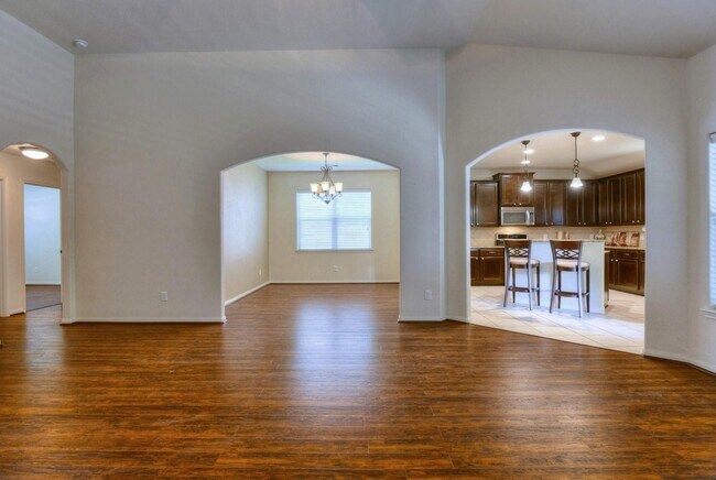 974 Gowan Dr