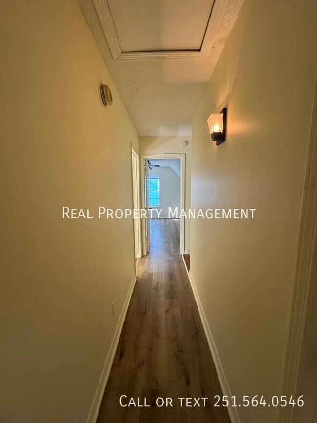 Photo - 600 Cheshire Ln Unit #8