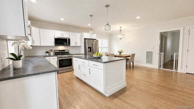 Photo - 49 S 6th St