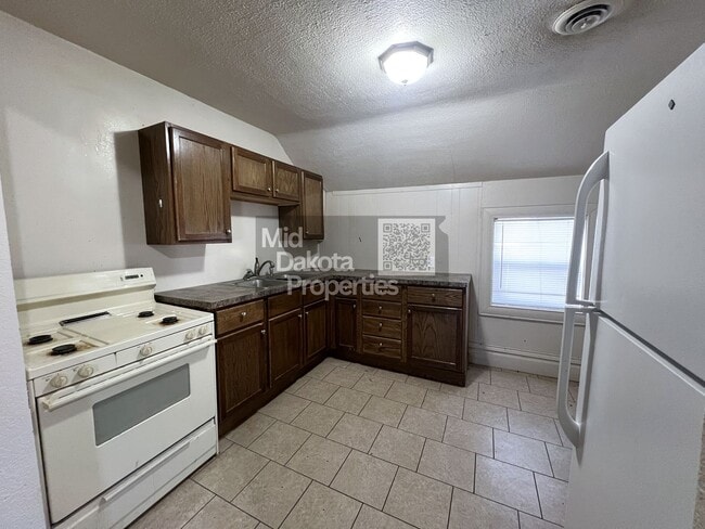 Photo - 821 E 7th Ave Unidad 2 (up)