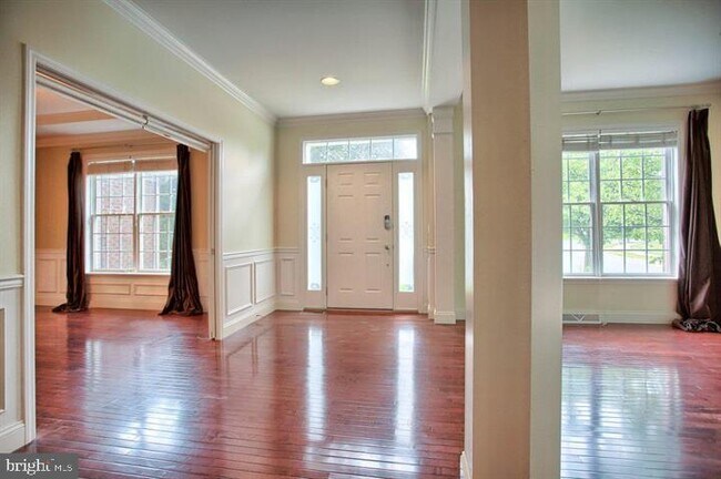 Photo - 1121 Stone Creek Dr