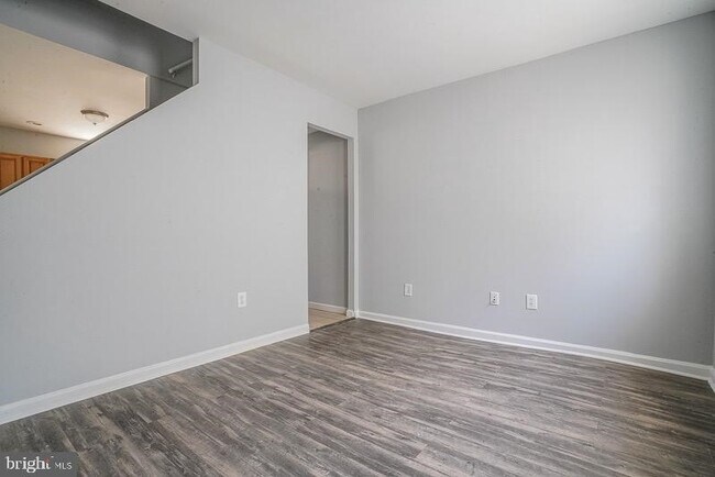 Photo - 2604 Amber St