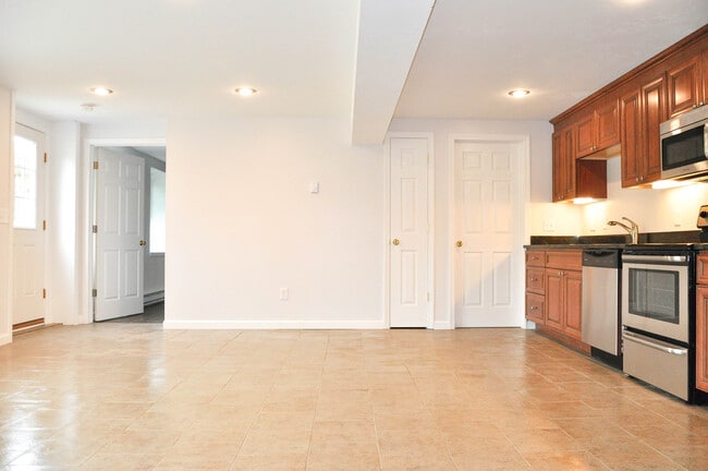 Photo - 152 Main St Unit 11