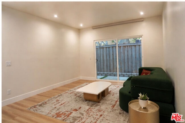 Photo - 22450 Dolorosa St