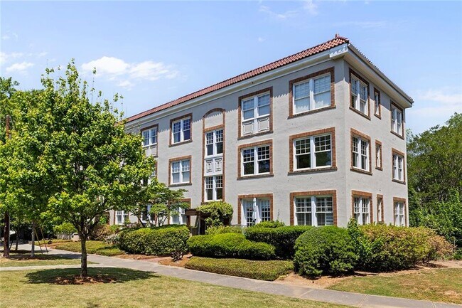 7 Park Ln NE Unit J