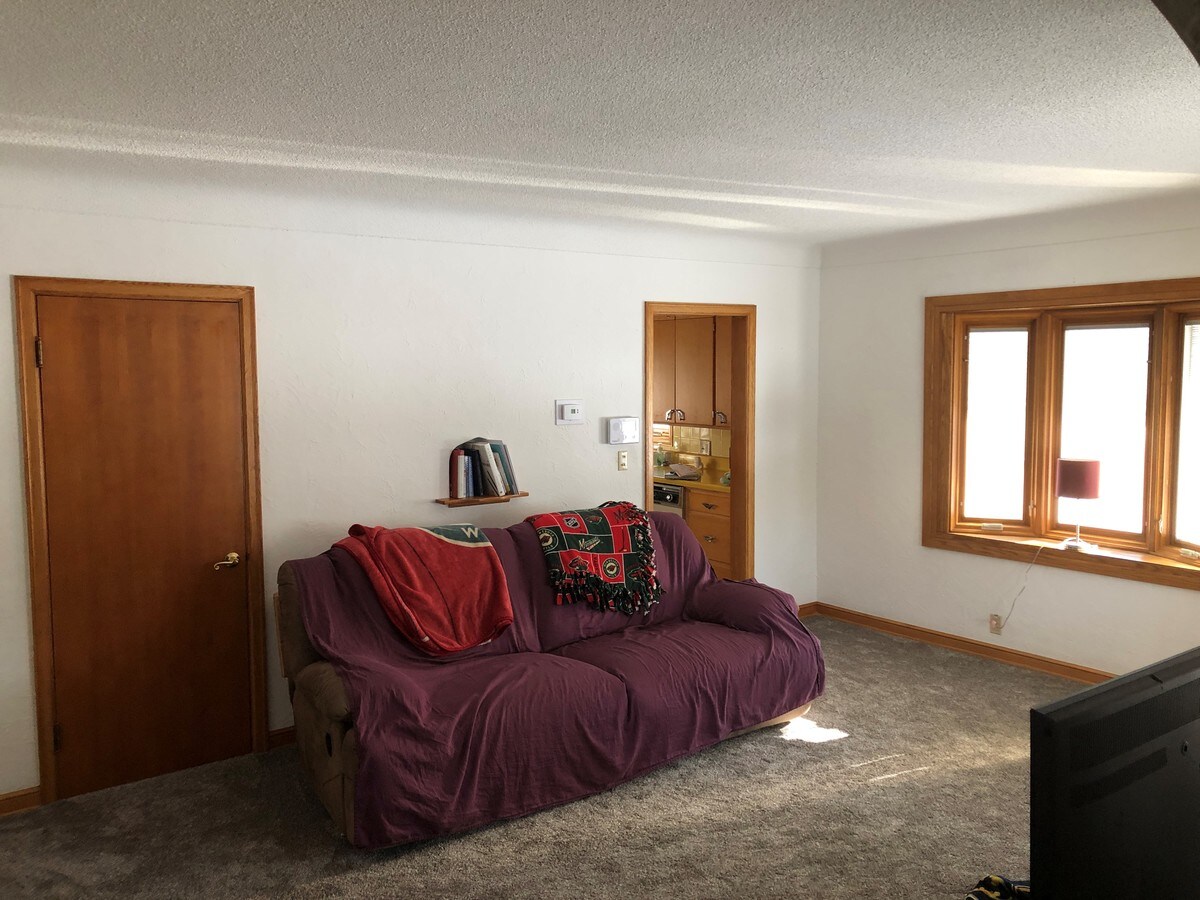 Photo - 825 5th Ave S