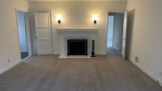 2068 Paramount Dr Unit 2068