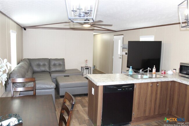 Photo - 846 Inglewood Dr