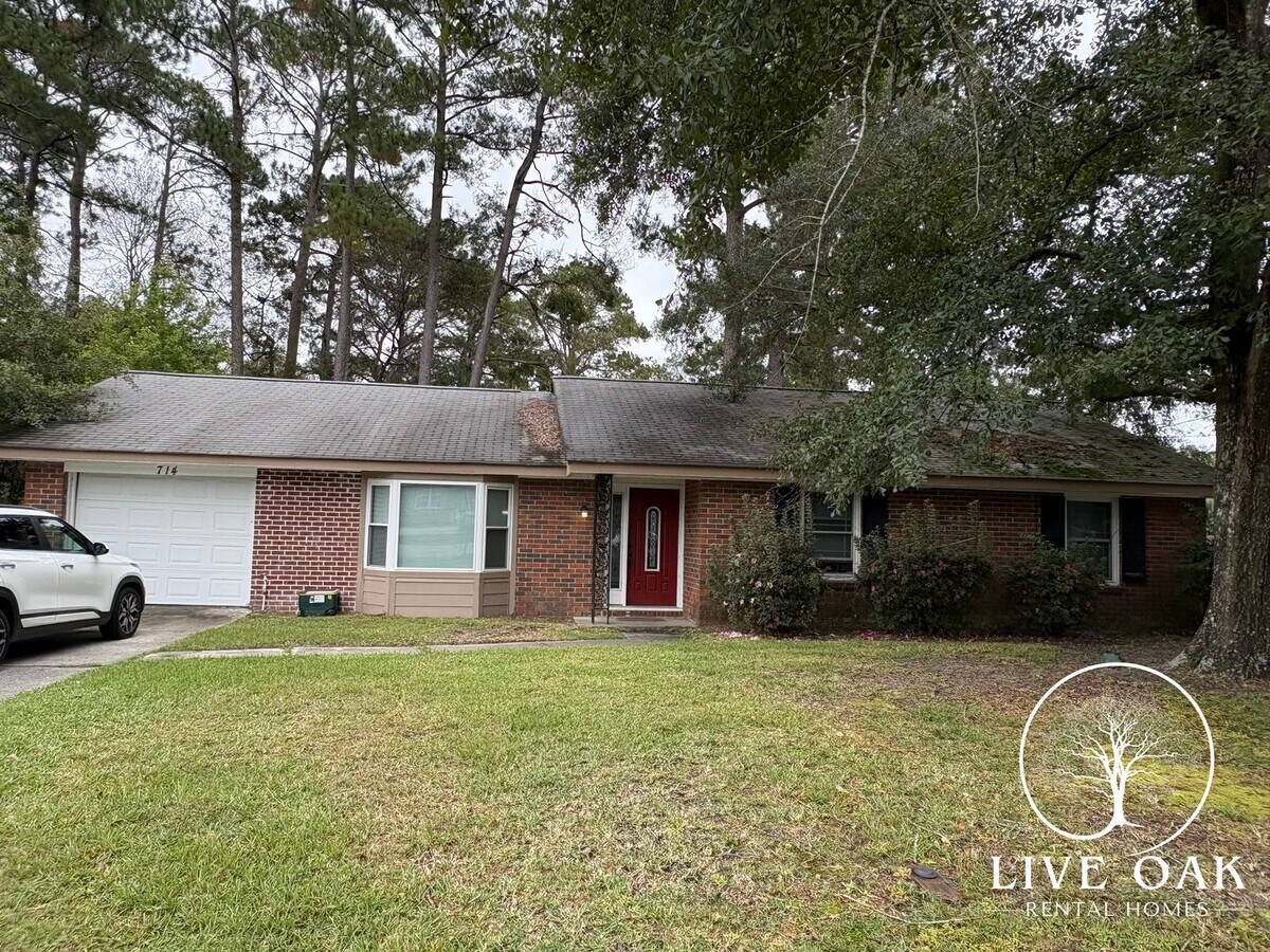 Photo - 714 Hemingway Dr