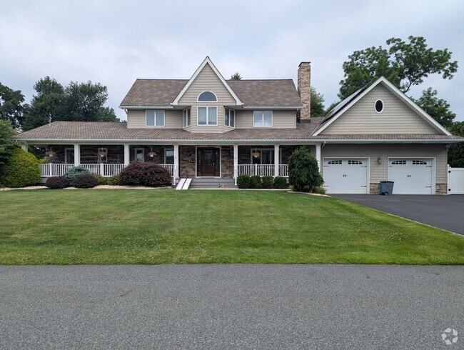 Building Photo - 85 Mountain Ridge Dr Rental