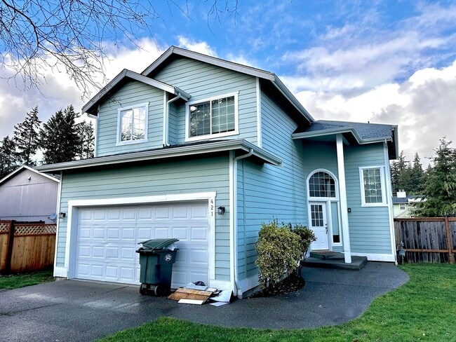 Photo - Spacious 4-Bedroom Home with Modern Comforts in Spanaway, WA