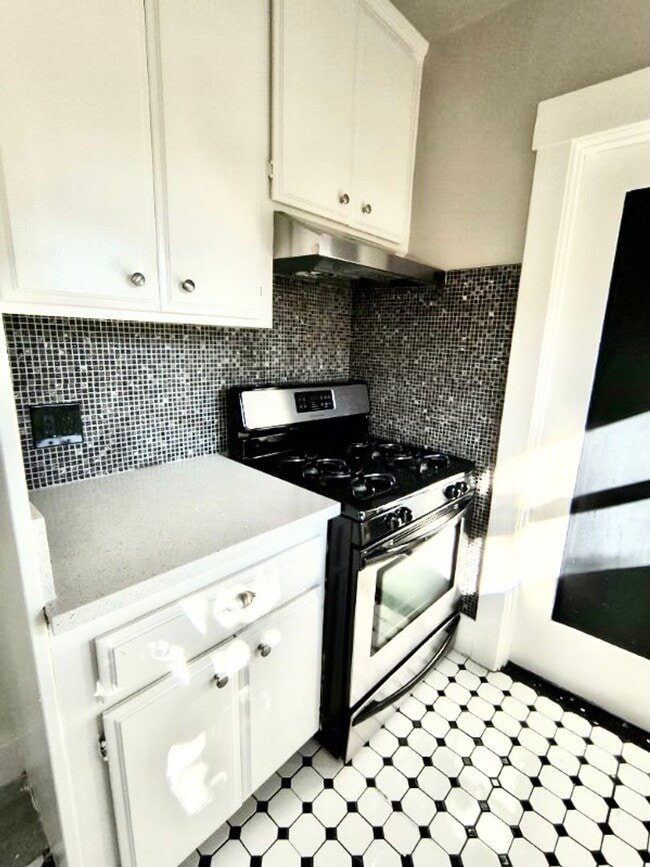 Photo - UPGRADED 2 BEDROOM 1 BATH HOUSE CLOSE TO UPTOWN WHITTIER