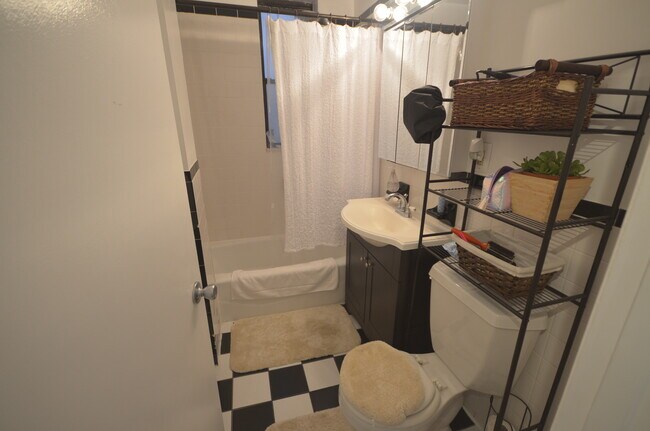 Photo - Bristol Court