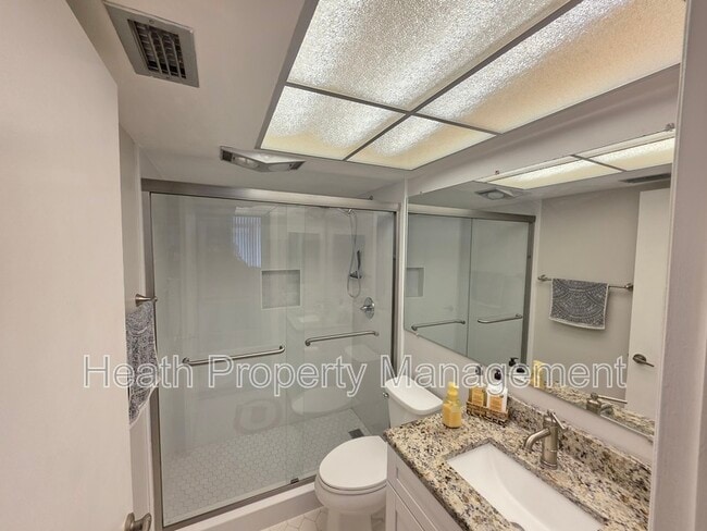 Photo - 1012 Pearce Dr Unit 304