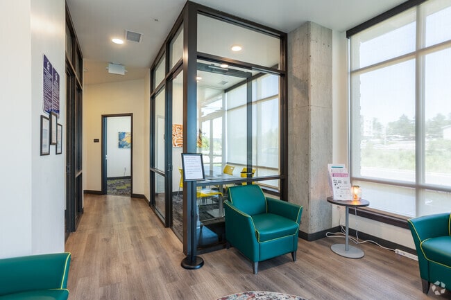 Leasing Lobby - Sheridan Station Apartments