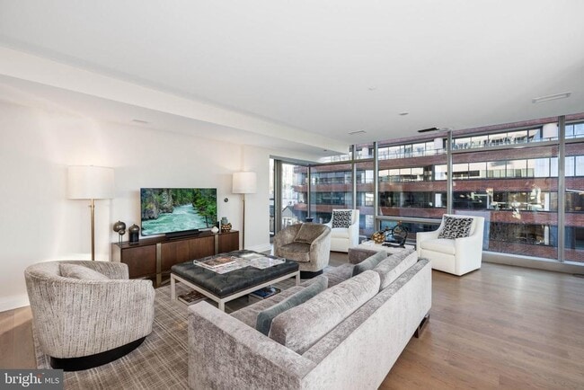 Photo - 2501 M St NW Unit 508