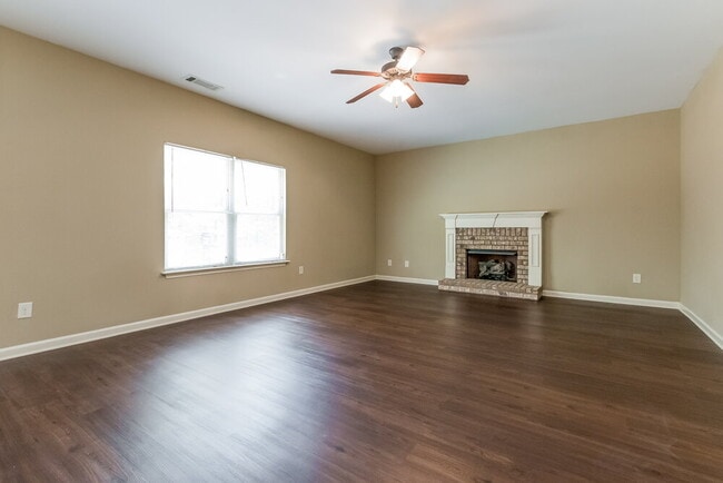 Photo - 174 Brightondale Blvd