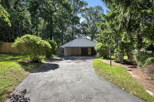 Photo - 13308 Norden Dr