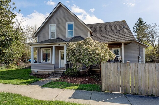 Building Photo - 614 Potter St Unit HOUSE