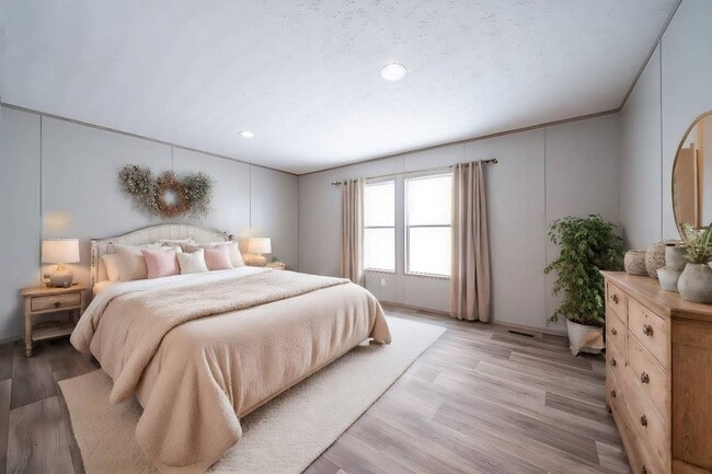 Photo - 1800 Oak Grove Rd E